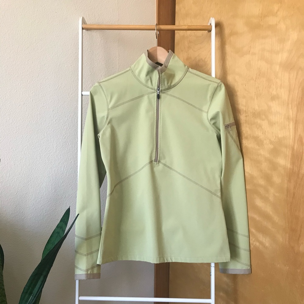 Pale Green Athleta Insulated Pullover Shell Size S